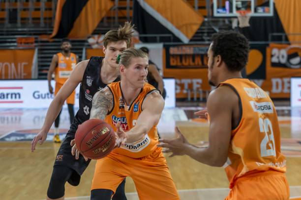 到救护车进 到救护车进