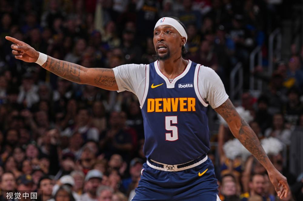 炙手可热的 炙手可热的